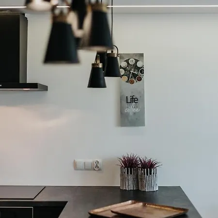 Arcade Old Town With Free Parking Apartman