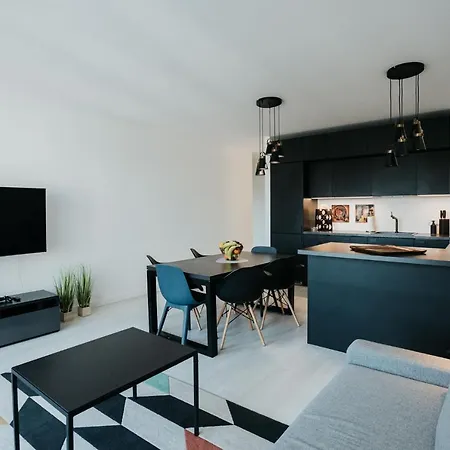 Arcade Old Town With Free Parking Апартаменты