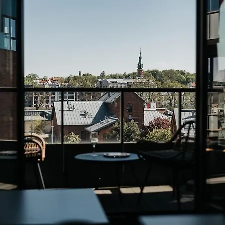 Arcade Old Town With Free Parking Апартаменты *