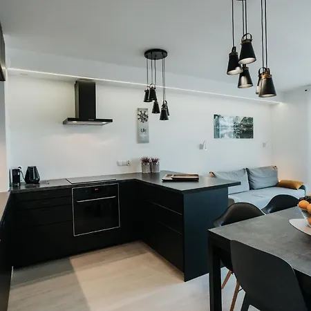 Arcade Old Town With Free Parking