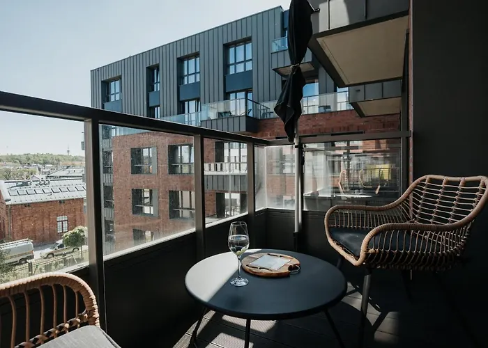 Arcade Old Town With Free Parking Апартаменты *