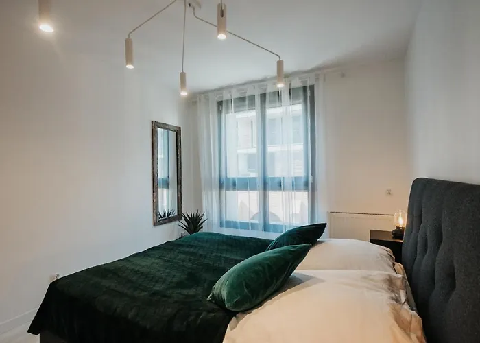 Arcade Old Town With Free Parking *