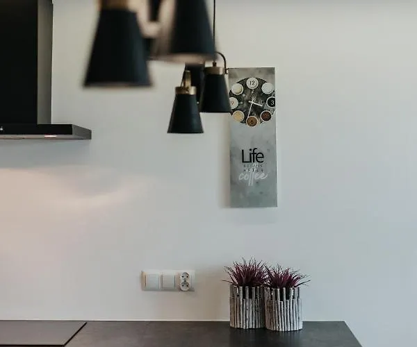 Arcade Old Town With Free Parking Апартаменты