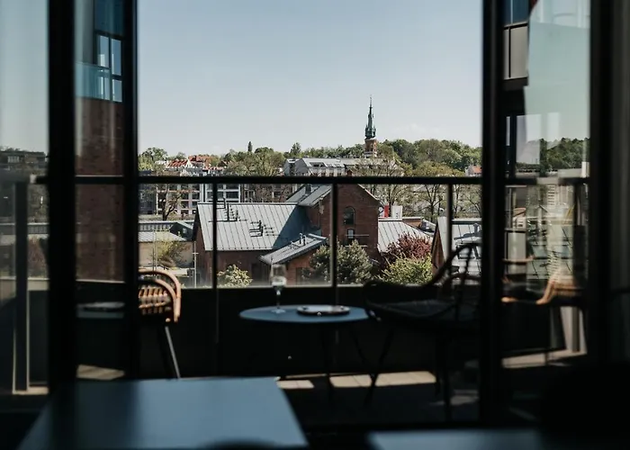 Arcade Old Town With Free Parking Апартаменты *