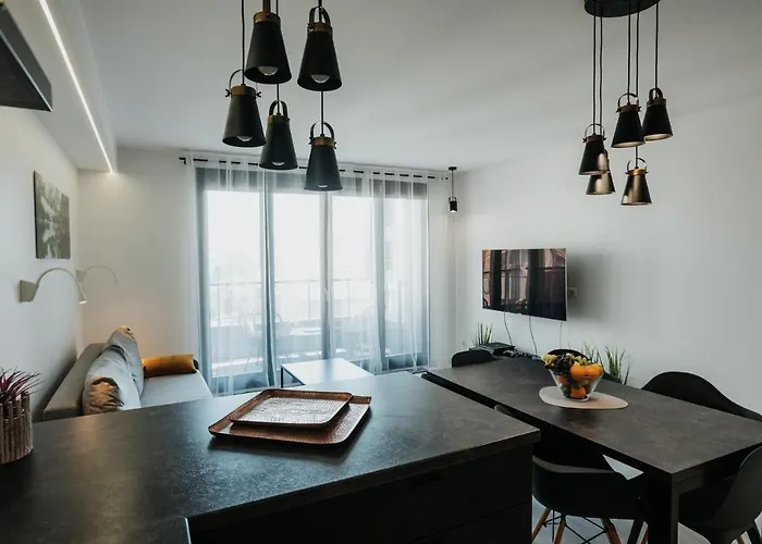 Arcade Old Town With Free Parking