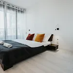 Apartamento Arcade Old Town With Free Parking